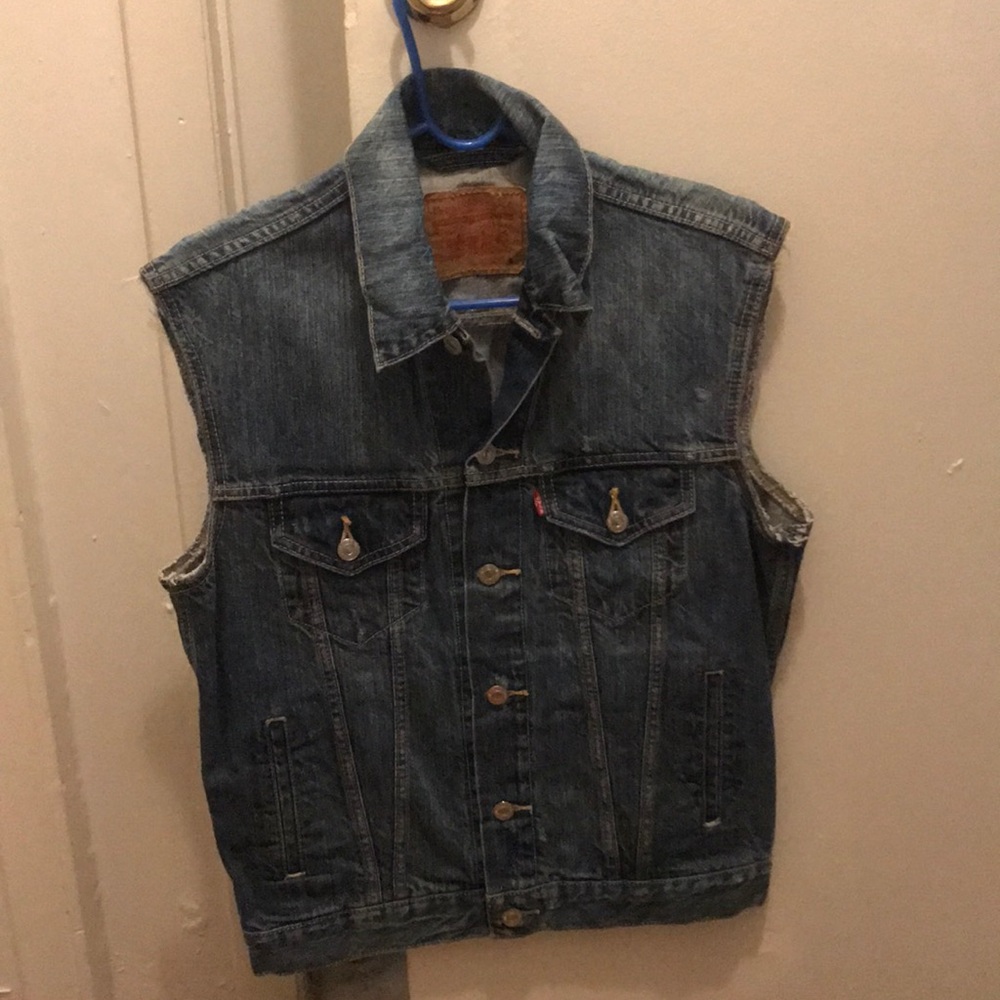 Jean Levi’s vest